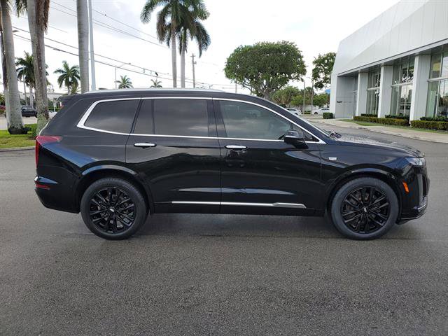 Used 2021 Cadillac XT6 Premium Luxury image 6