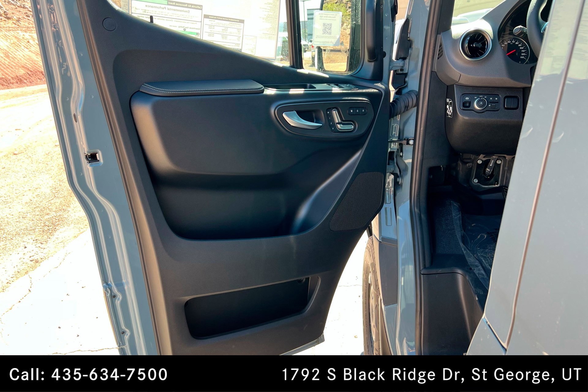 Used 2025 Mercedes-Benz Sprinter 2500 image 14