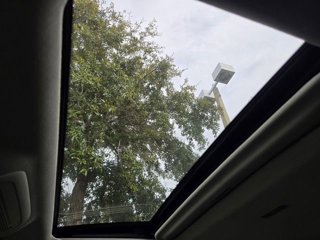 Used 2024 MAZDA MAZDA3 2.5 Turbo Sedan w/Premium Plus image 17