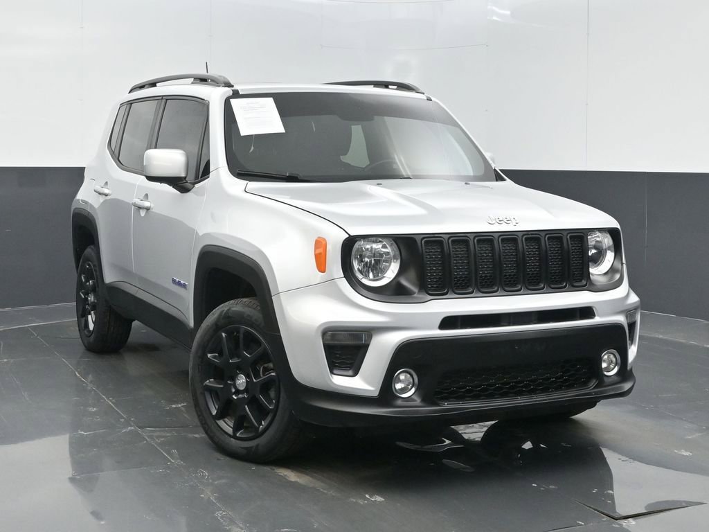 Certified 2020 Jeep Renegade Latitude w/ Cold Weather Group image 2