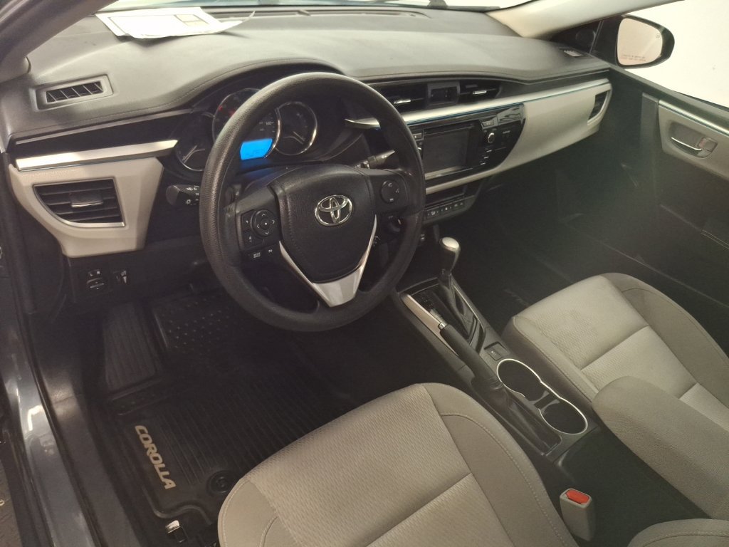 Used 2014 Toyota Corolla LE FWD image 16