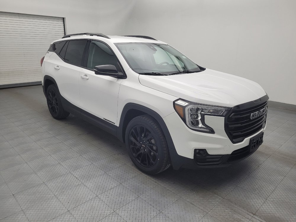 Used 2023 GMC Terrain SLT w/ Elevation Edition FWD image 11