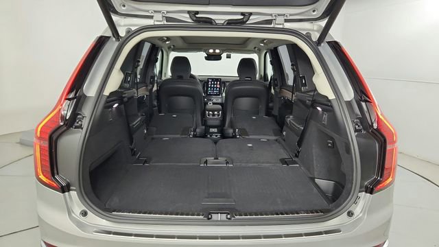 Certified 2025 Volvo XC90 B6 Plus w/ Protection Package Premier AWD/4WD image 42