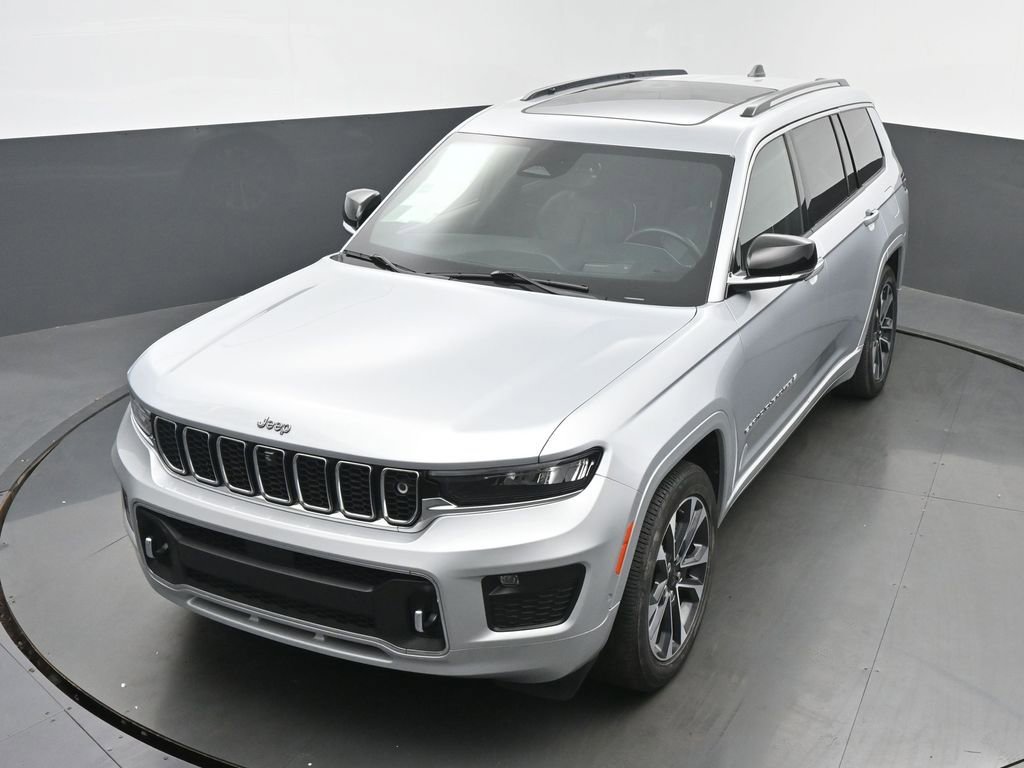 Used 2023 Jeep Grand Cherokee L Overland w/ Advanced Protech Group III AWD/4WD image 38