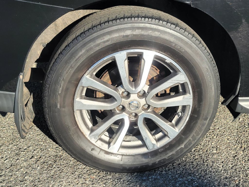 Used 2015 Nissan Pathfinder S FWD image 10