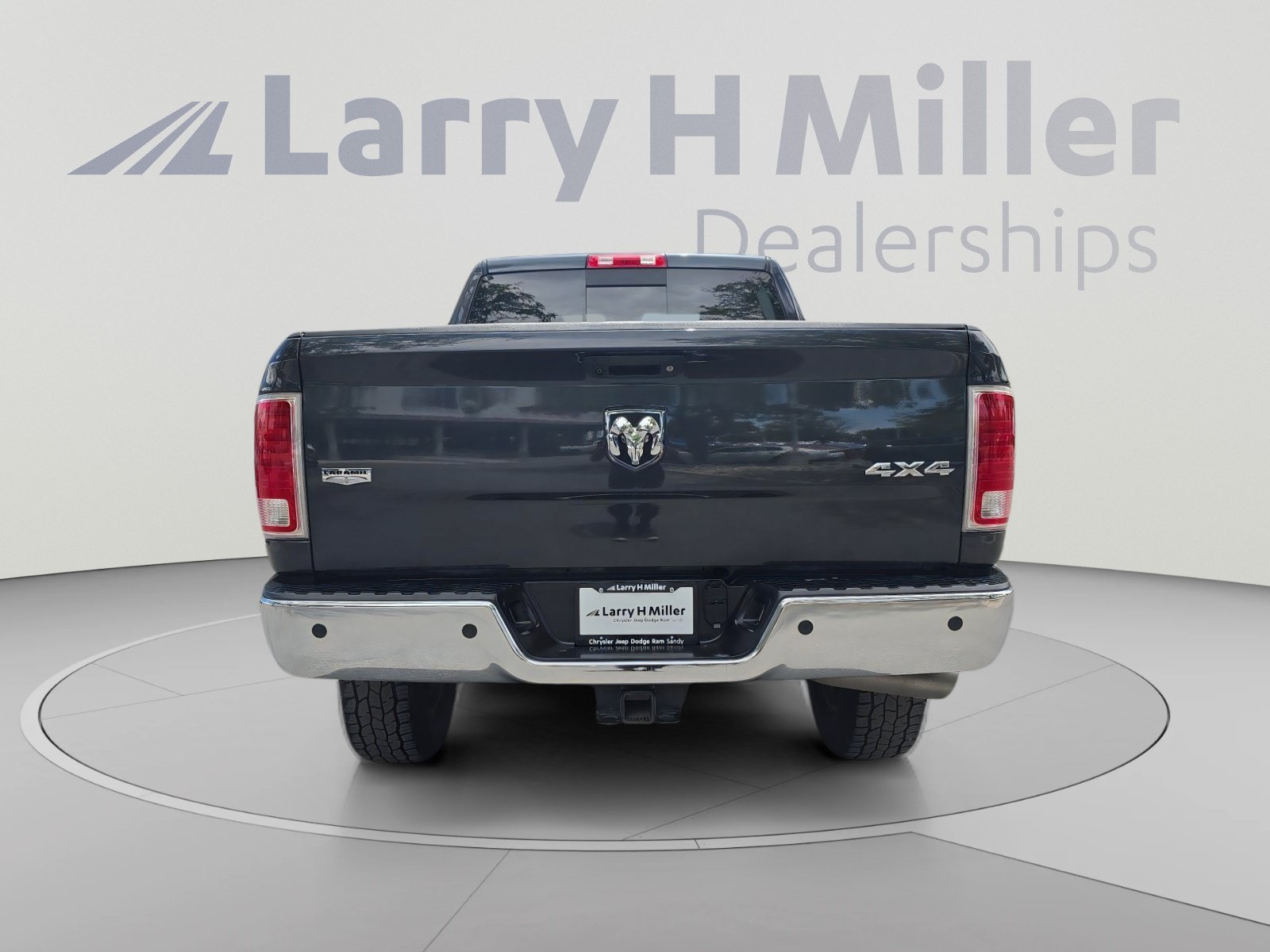 Used 2015 RAM 2500 Laramie AWD/4WD image 4
