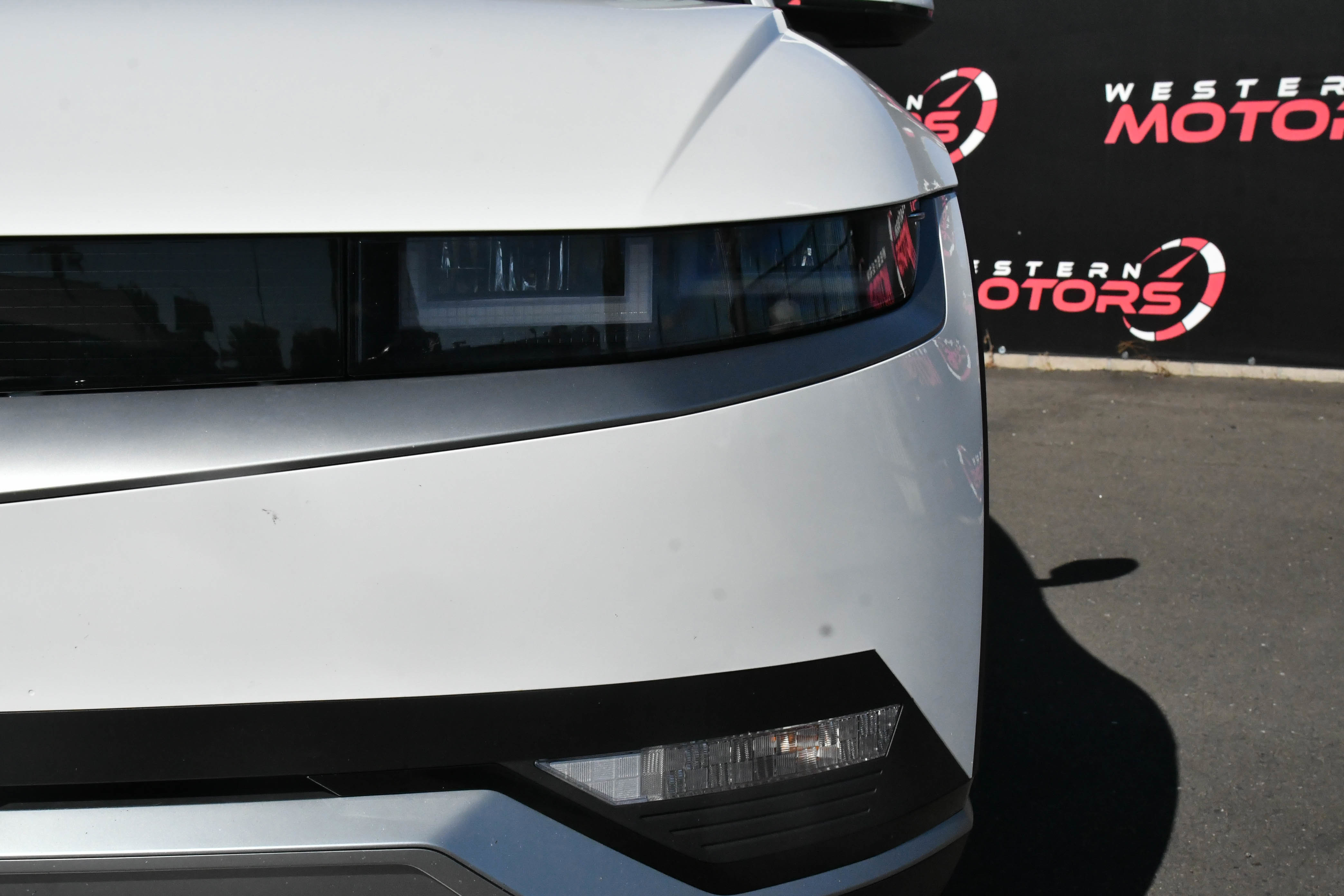 Used 2024 Hyundai Ioniq 5 SE image 11