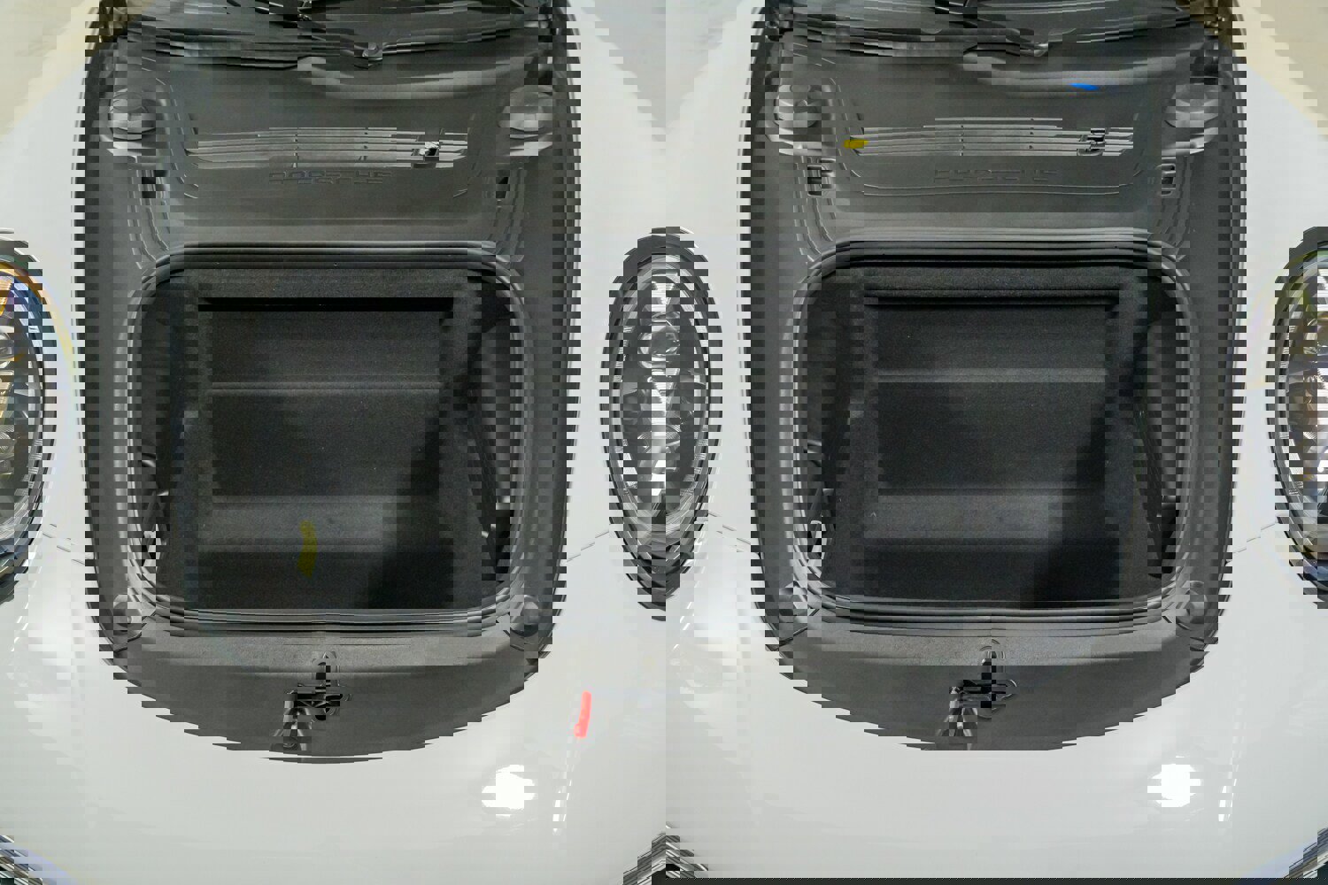 Used 2018 Porsche 911 Carrera T w/ Carrera T Interior Package image 36