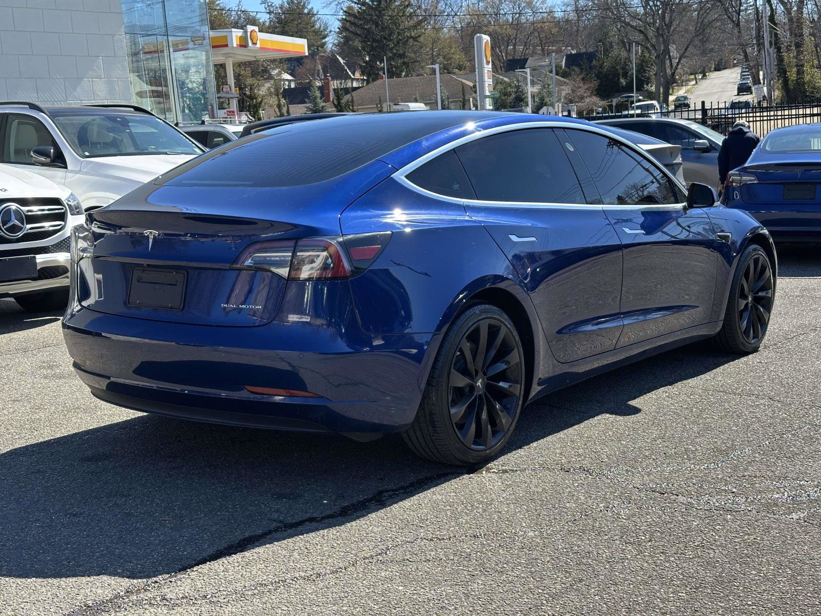 Used 2019 Tesla Model 3 Long Range image 3