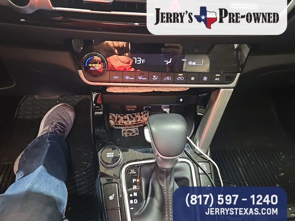 Used 2021 Kia Seltos SX w/ SX Sunroof Package image 11