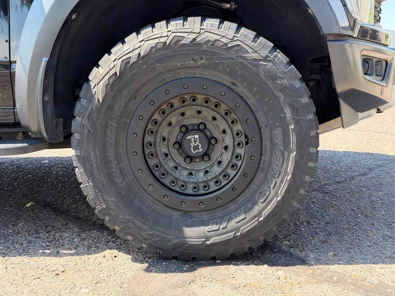 Used 2022 Ford F150 Raptor w/ Equipment Group 801A High AWD/4WD image 9
