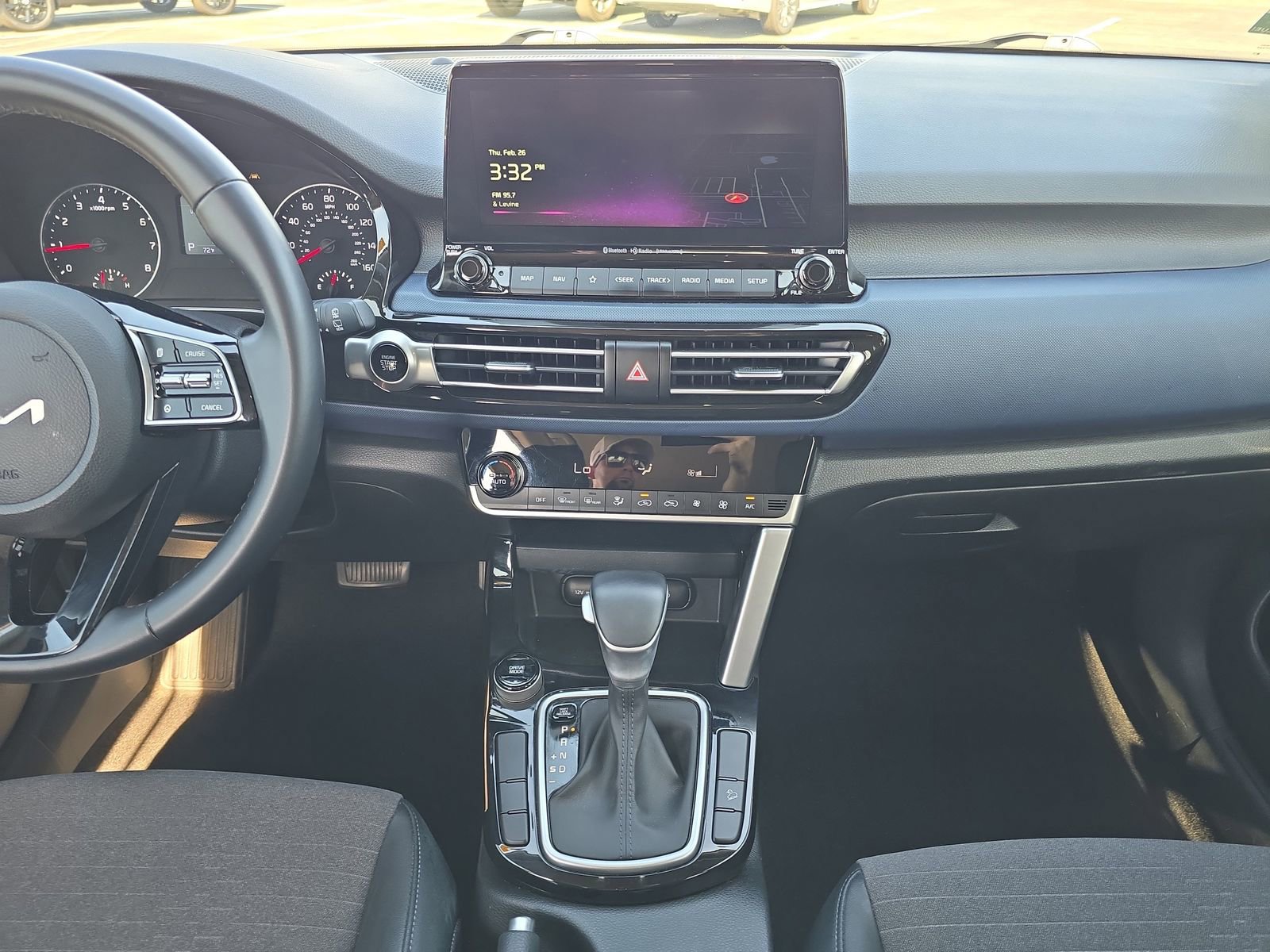 Used 2023 Kia Seltos S w/ Navigation Package image 11