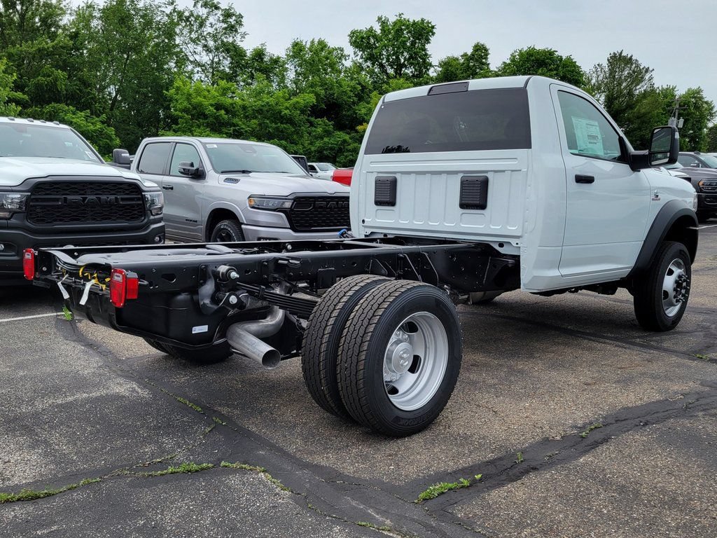 New 2024 RAM 5500 Tradesman RWD image 7