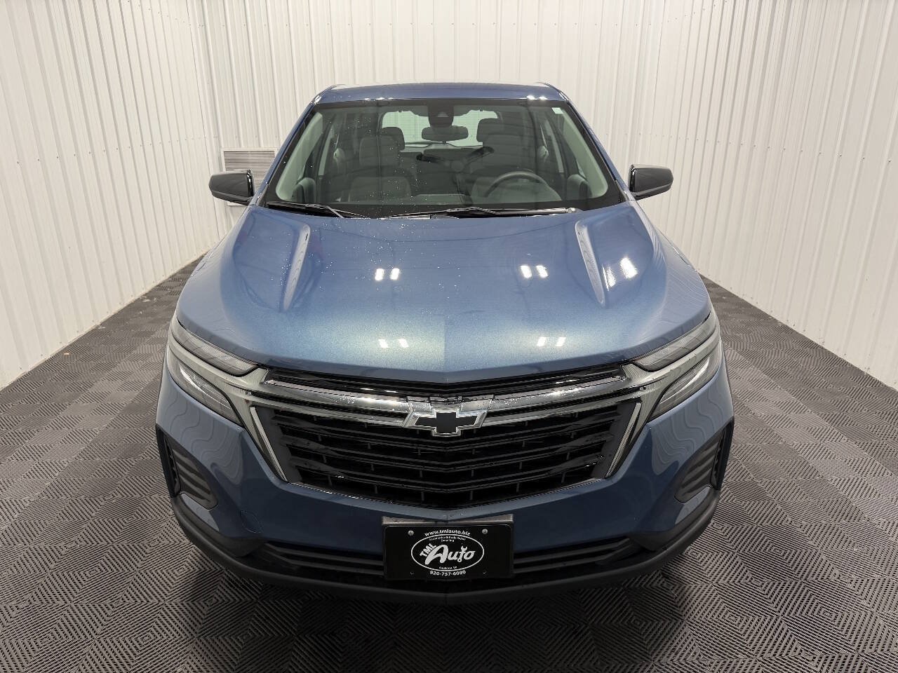 Used 2024 Chevrolet Equinox LS w/ Sport Edition AWD/4WD image 2
