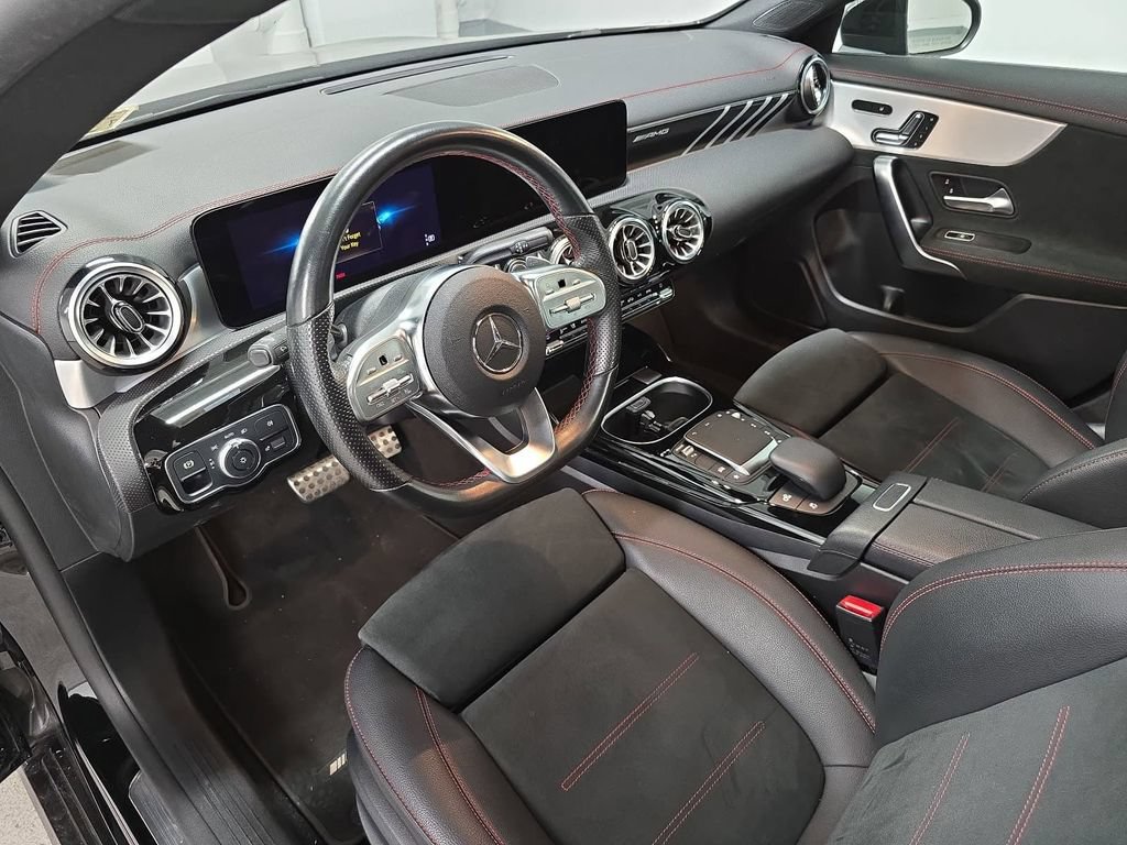 Used 2022 Mercedes-Benz CLA 35 AMG 4MATIC image 4