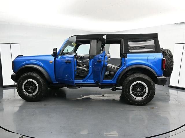 Used 2023 Ford Bronco Badlands image 43