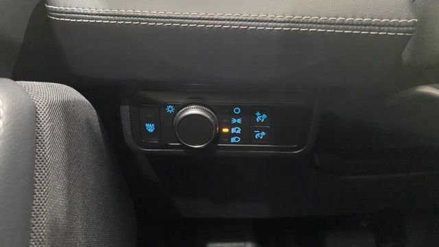 Used 2021 Ford Mustang Mach-E Select image 30