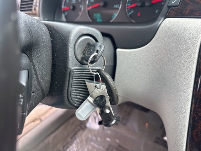 Used 2012 Chevrolet Impala LT w/ LT Sunroof Package image 18