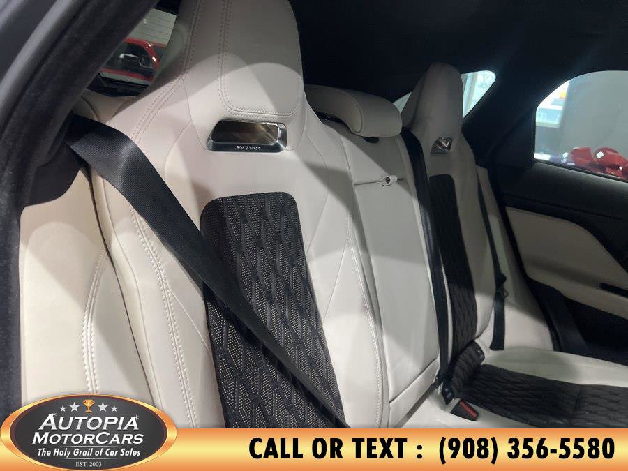 Used 2020 Jaguar F-PACE SVR image 17