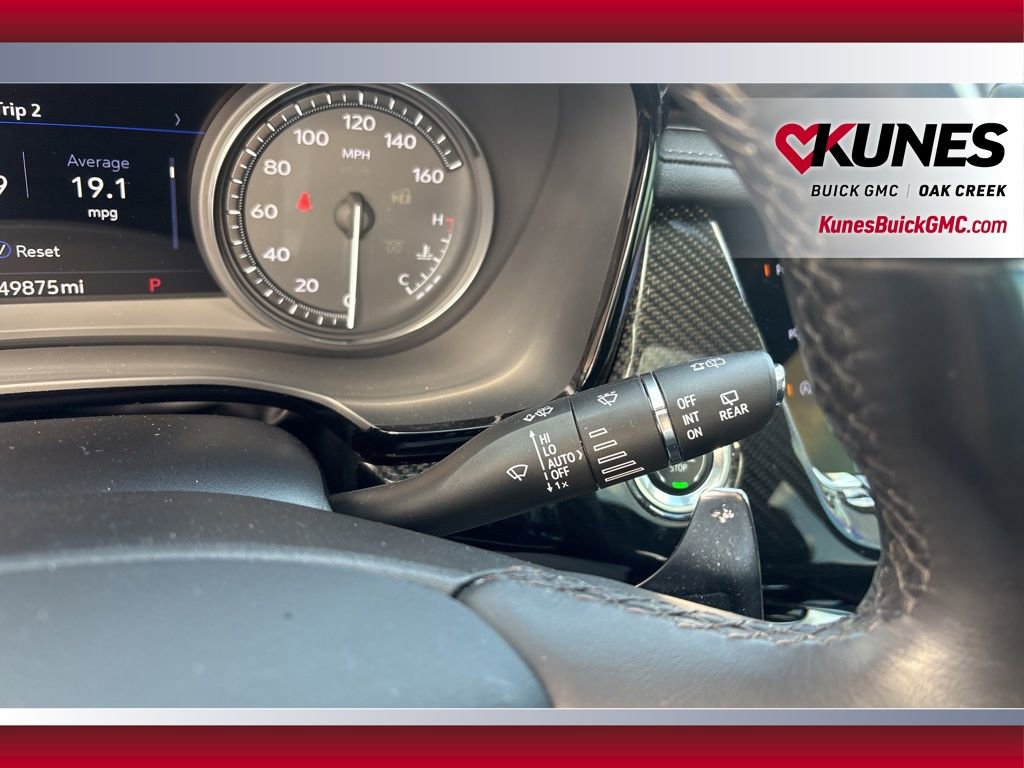 Used 2023 Cadillac XT6 Sport w/ Technology Package image 16