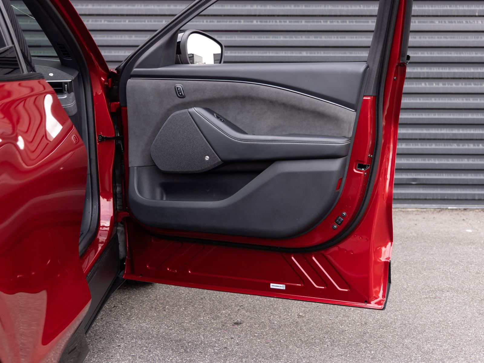 Used 2024 Ford Mustang Mach-E GT AWD/4WD image 29