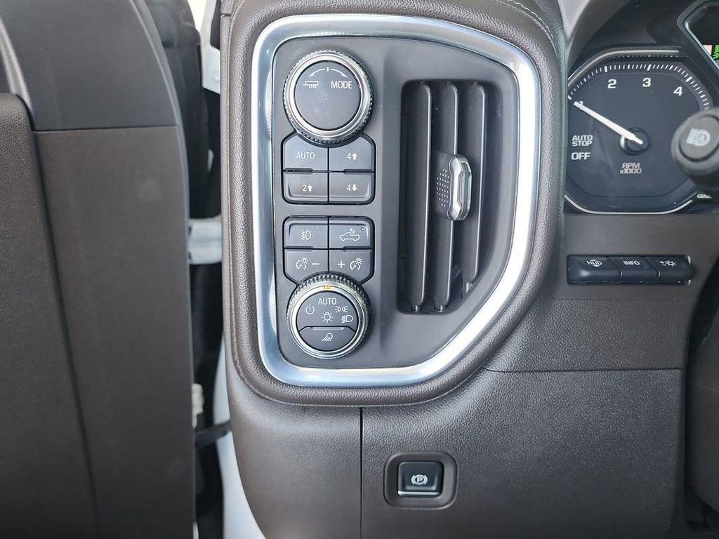 Certified 2021 GMC Sierra 1500 Denali w/ Denali Ultimate Package AWD/4WD image 19
