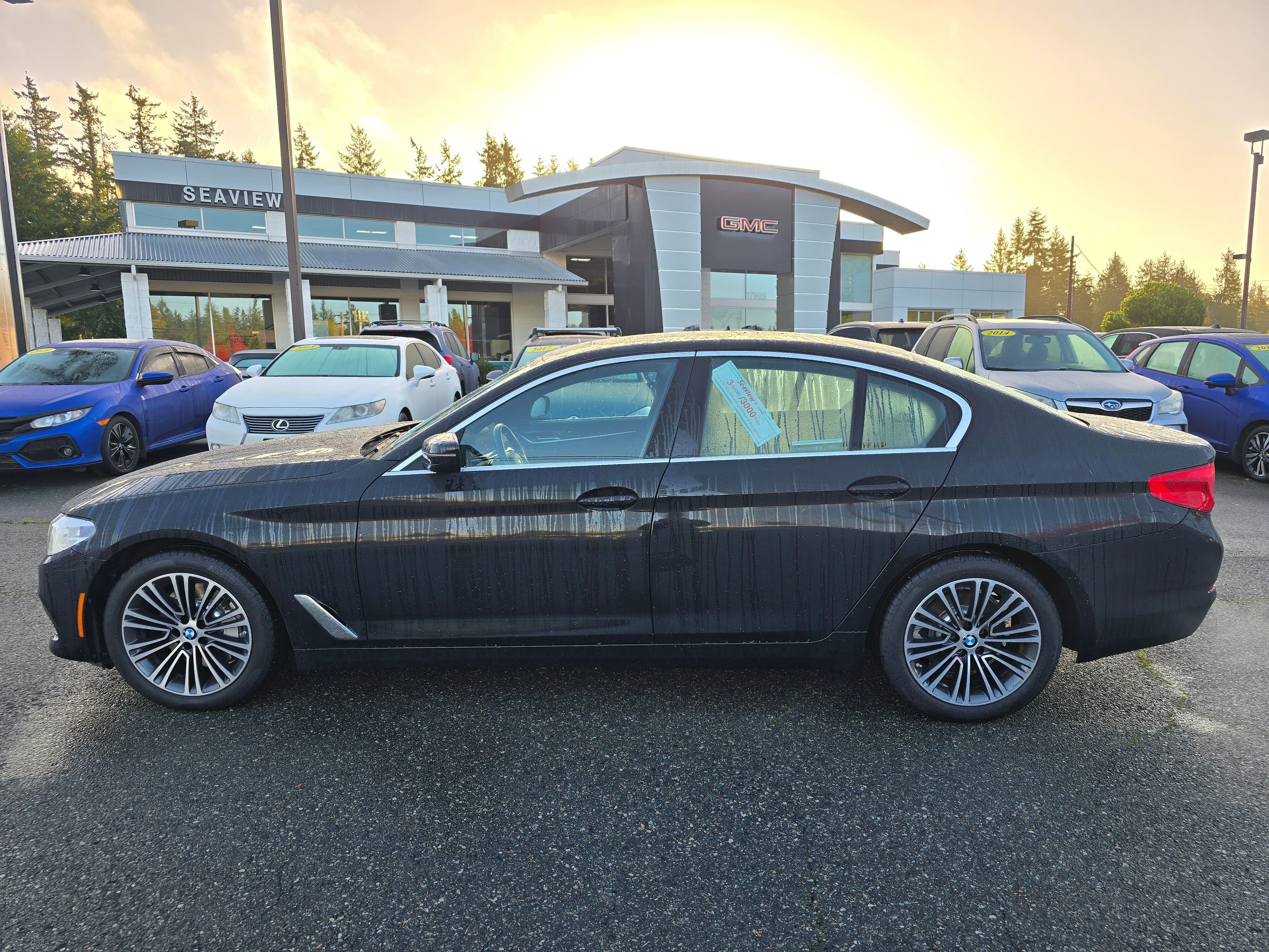 Used 2019 BMW 530i xDrive w/ Convenience Package image 4