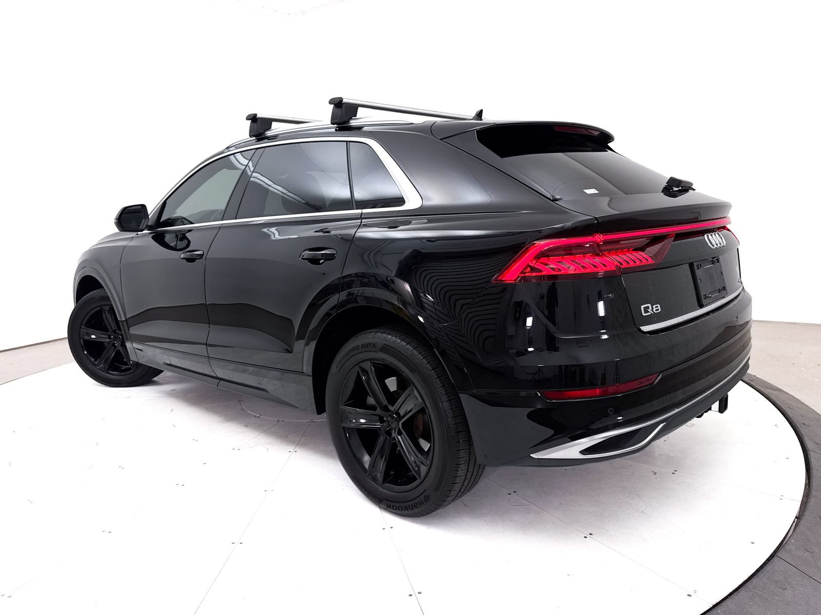 Used 2019 Audi Q8 Premium AWD/4WD image 2