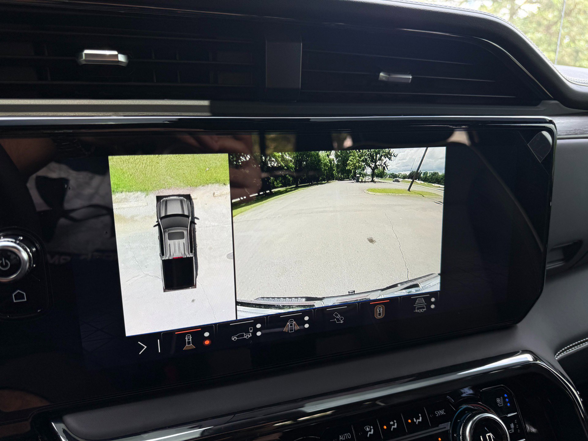 Used 2024 GMC Sierra 1500 AT4X image 59