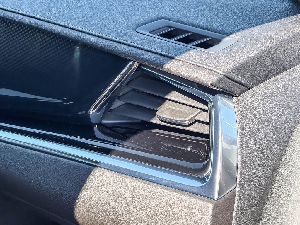 Used 2022 Cadillac XT6 Sport w/ Technology Package image 37