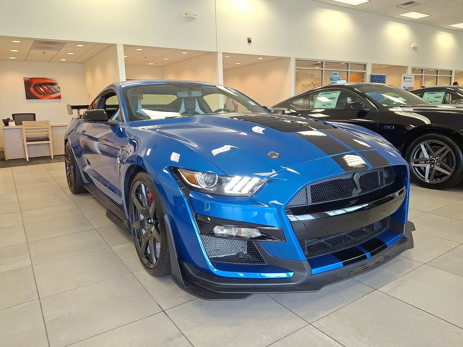 Certified 2021 Ford Mustang Shelby GT500 w/ Carbon Fiber Track Pack image 2