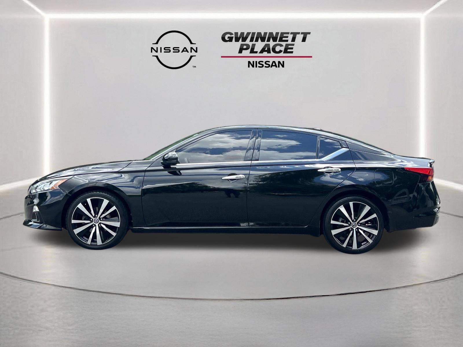Used 2019 Nissan Altima 2.5 Platinum AWD/4WD image 24