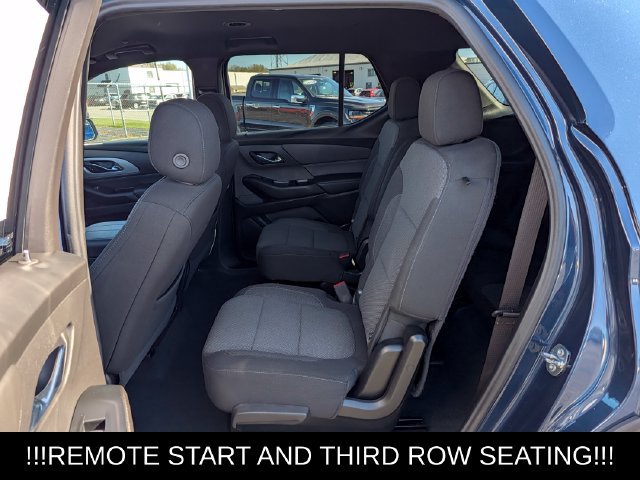 Used 2023 Chevrolet Traverse LT FWD image 17