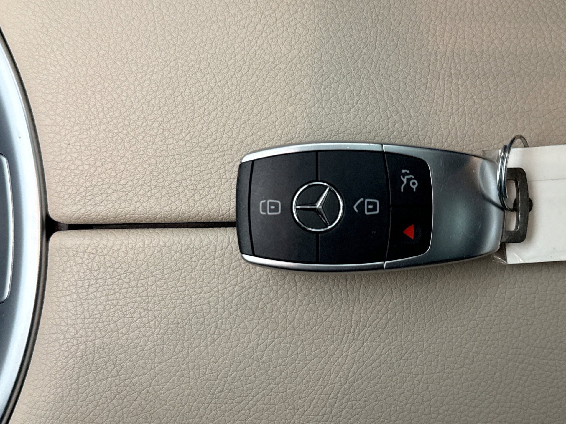 Used 2021 Mercedes-Benz C 300 4MATIC Sedan image 24