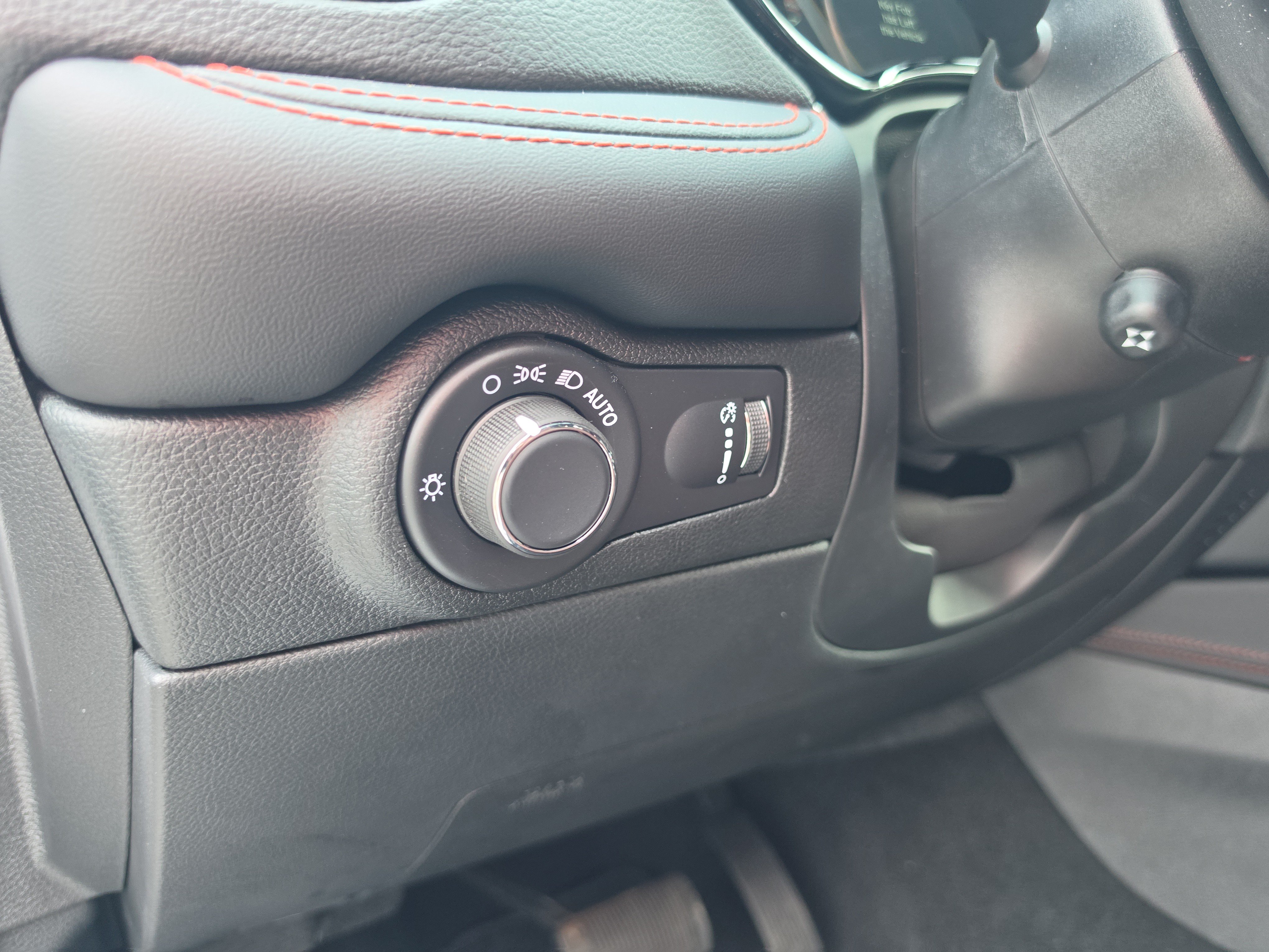 Used 2025 Dodge Durango GT AWD/4WD image 20