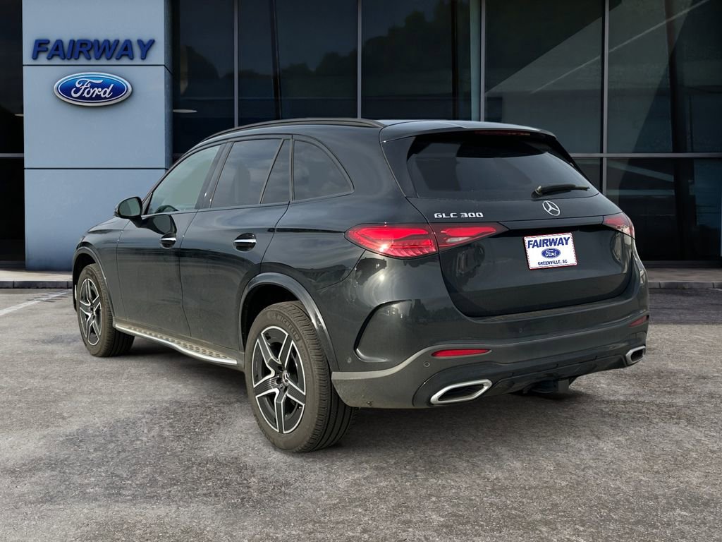 Used 2024 Mercedes-Benz GLC 300 image 4