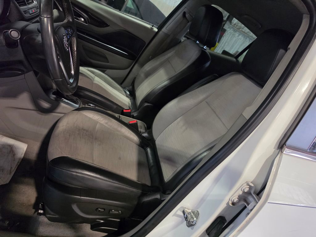 Used 2016 Buick Encore Convenience FWD image 6