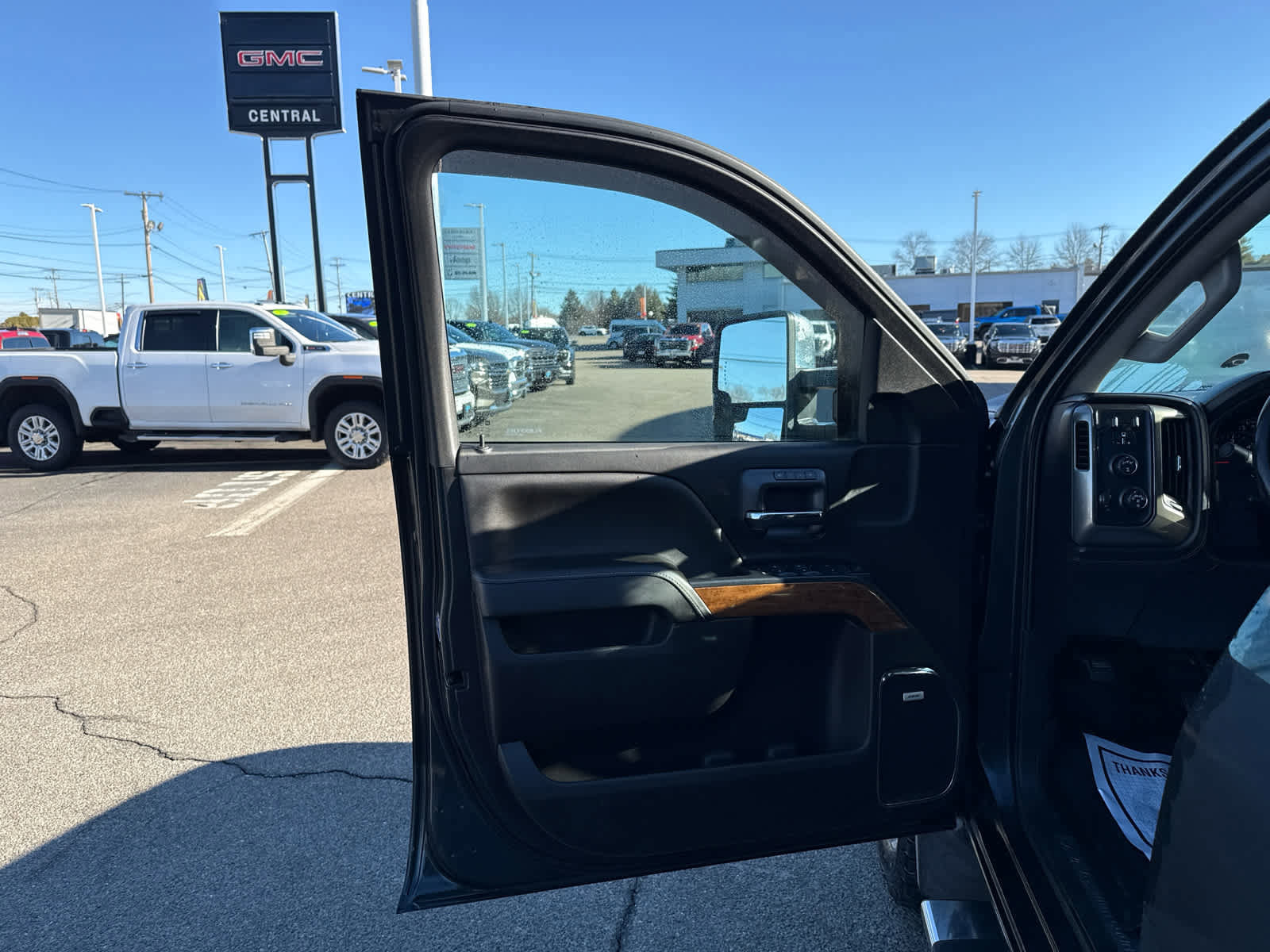 Used 2019 Chevrolet Silverado 2500 High Country w/ Snow Plow Prep Package image 12
