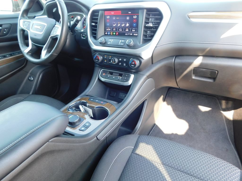 Used 2023 GMC Acadia SLE w/ Driver Convenience Package FWD image 18