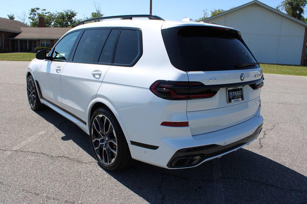 New 2026 BMW X7 M60i image 6
