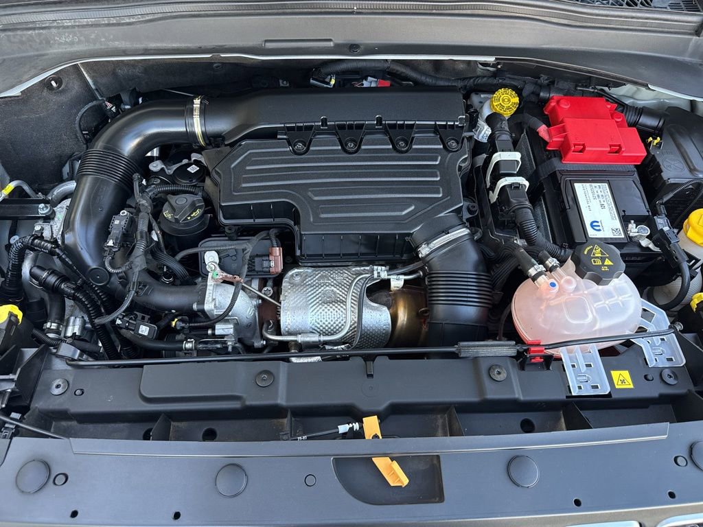 Used 2023 Jeep Renegade Latitude image 32