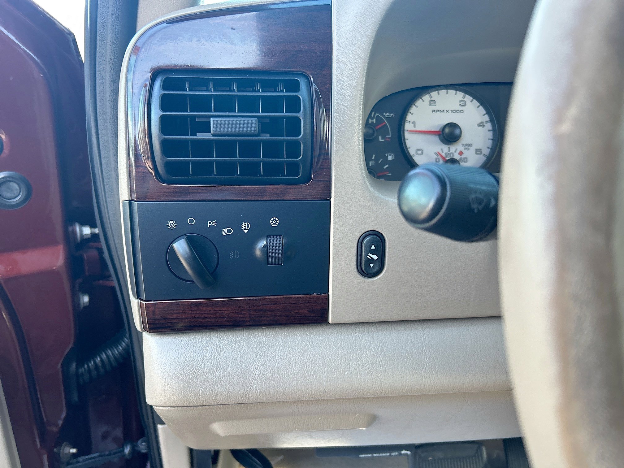 Used 2007 Ford F250 King Ranch image 10