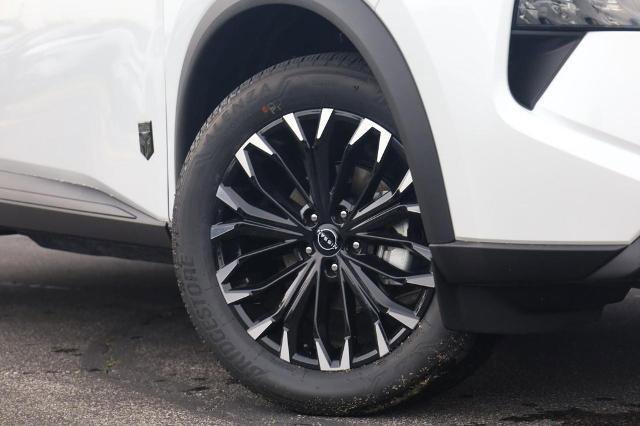 New 2026 Nissan Rogue SV AWD/4WD image 3