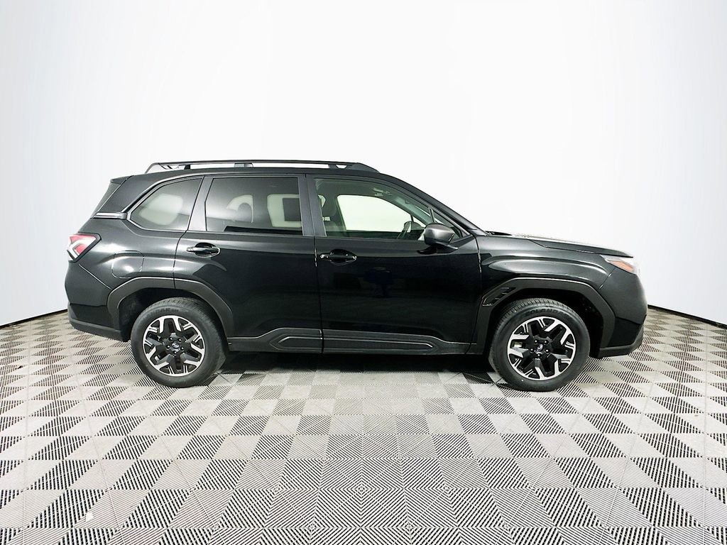 Certified 2025 Subaru Forester Premium image 11