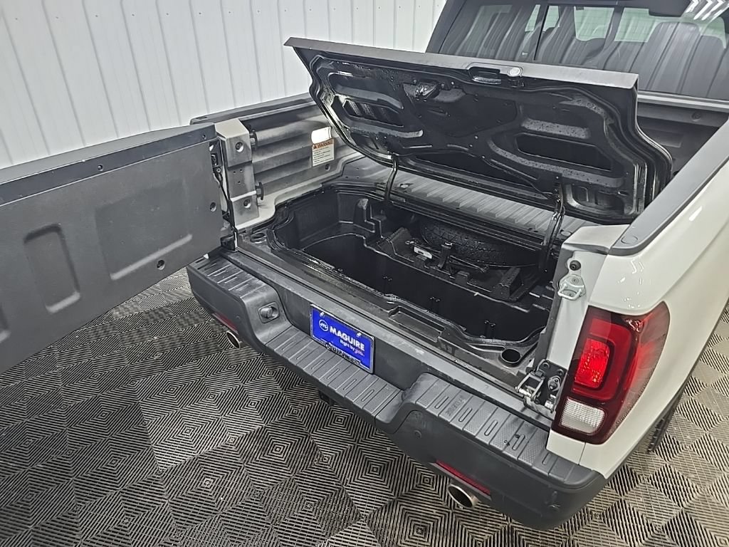 Used 2023 Honda Ridgeline Black Edition image 12