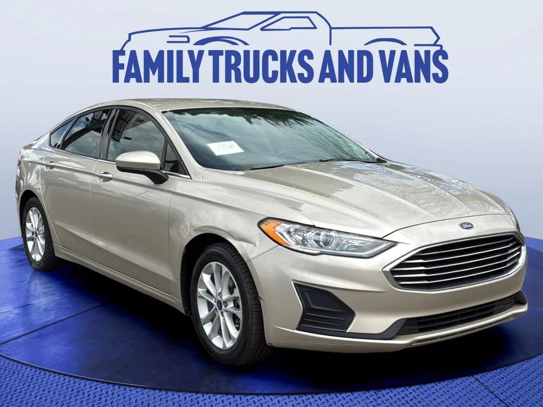 Used 2019 Ford Fusion SE FWD image 5