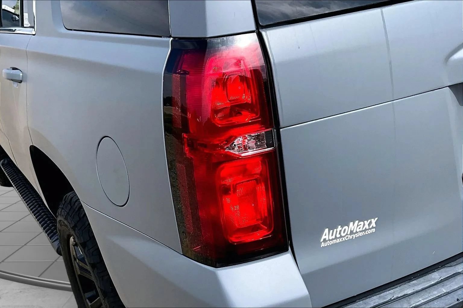 Used 2018 Chevrolet Tahoe LT w/ Z71 Midnight Edition AWD/4WD image 23