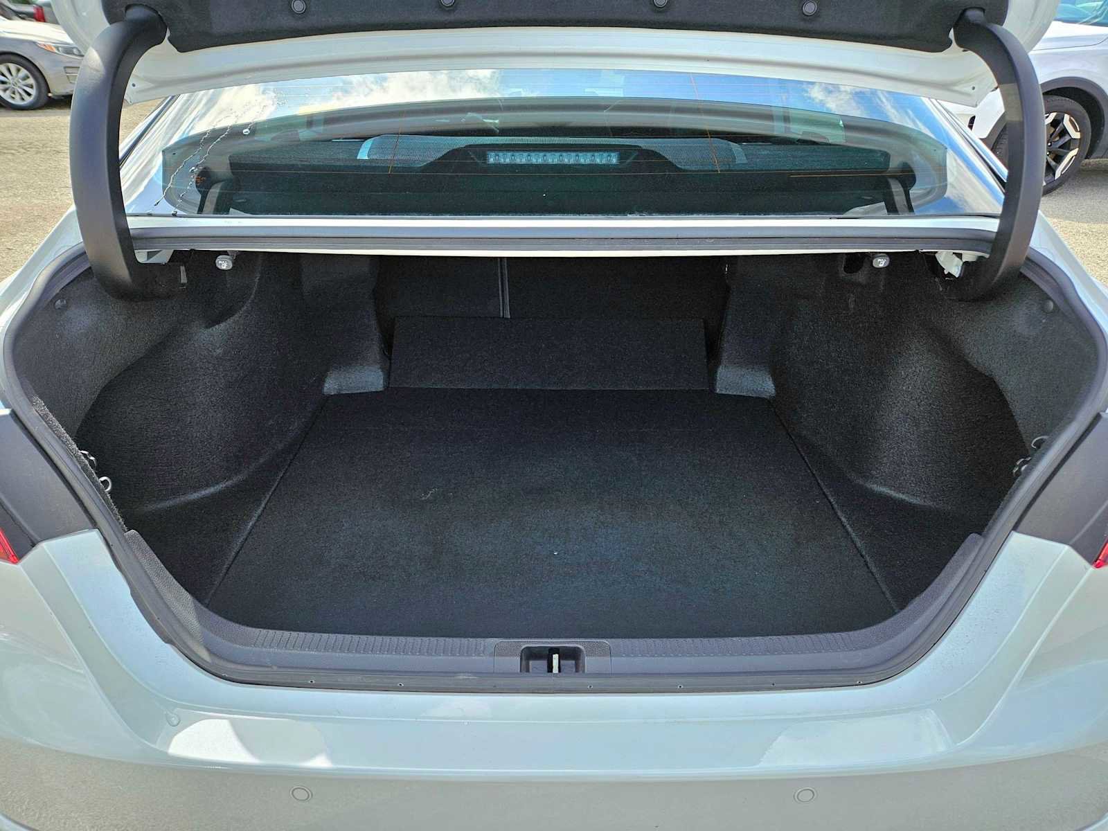 Used 2022 Toyota Camry XSE FWD image 36