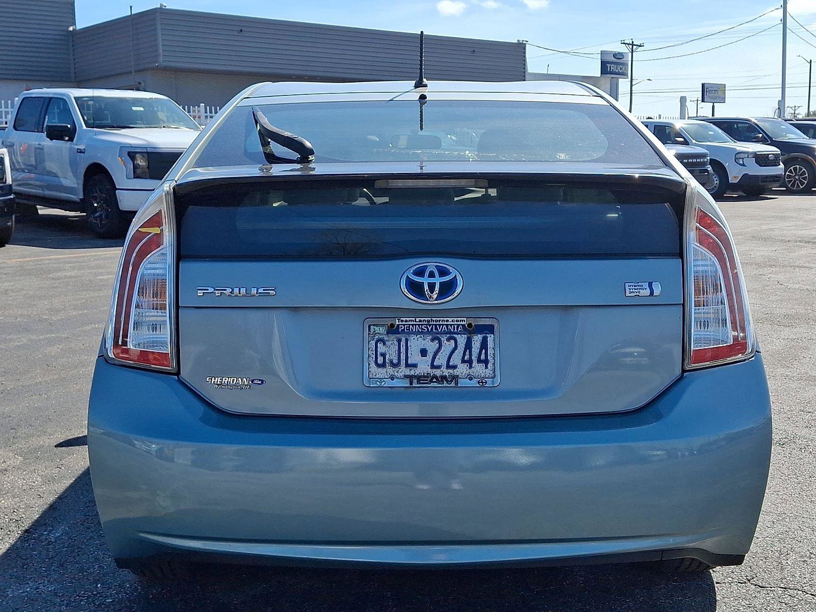 Used 2014 Toyota Prius Two FWD image 5
