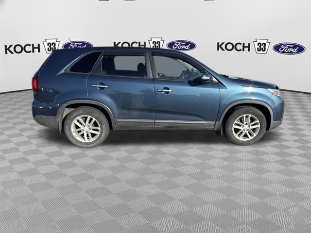 Used 2014 Kia Sorento LX image 9